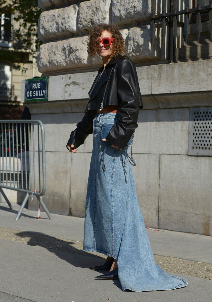 Maxi-Jeansröcke für Damen sind Herbst-Trend